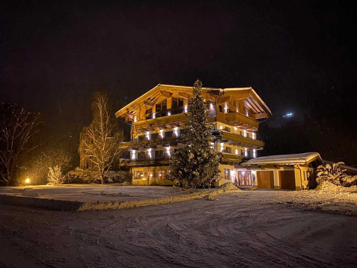 Pension Dorferwirt Bramberg am Wildkogel Luaran gambar
